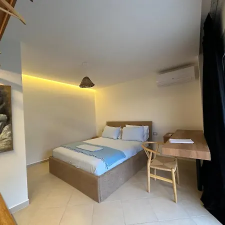 Sea View Netfl Balcony Sofa Bed Fireplace * Vlorë